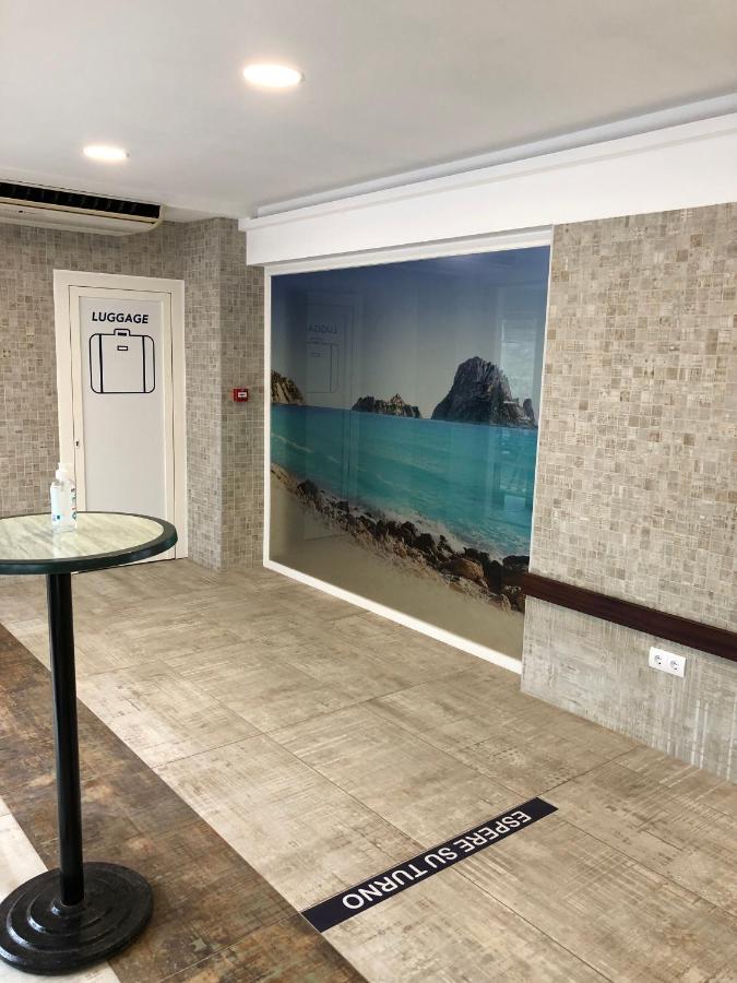 Hostal Rosalia San Antonio  Eksteriør bilde