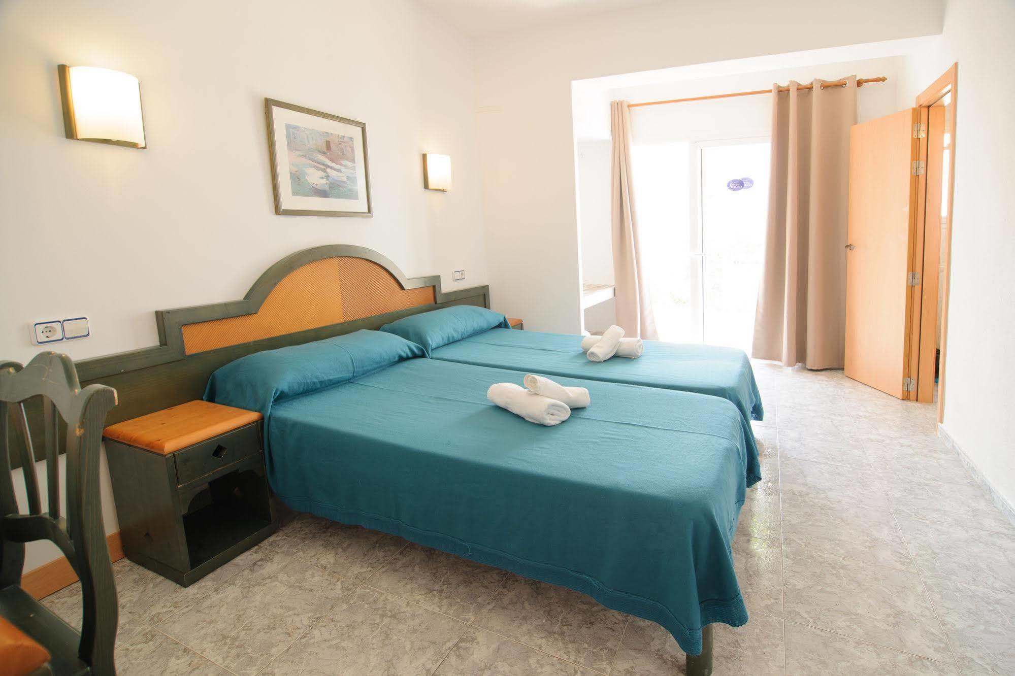 Hostal Rosalia San Antonio  Eksteriør bilde