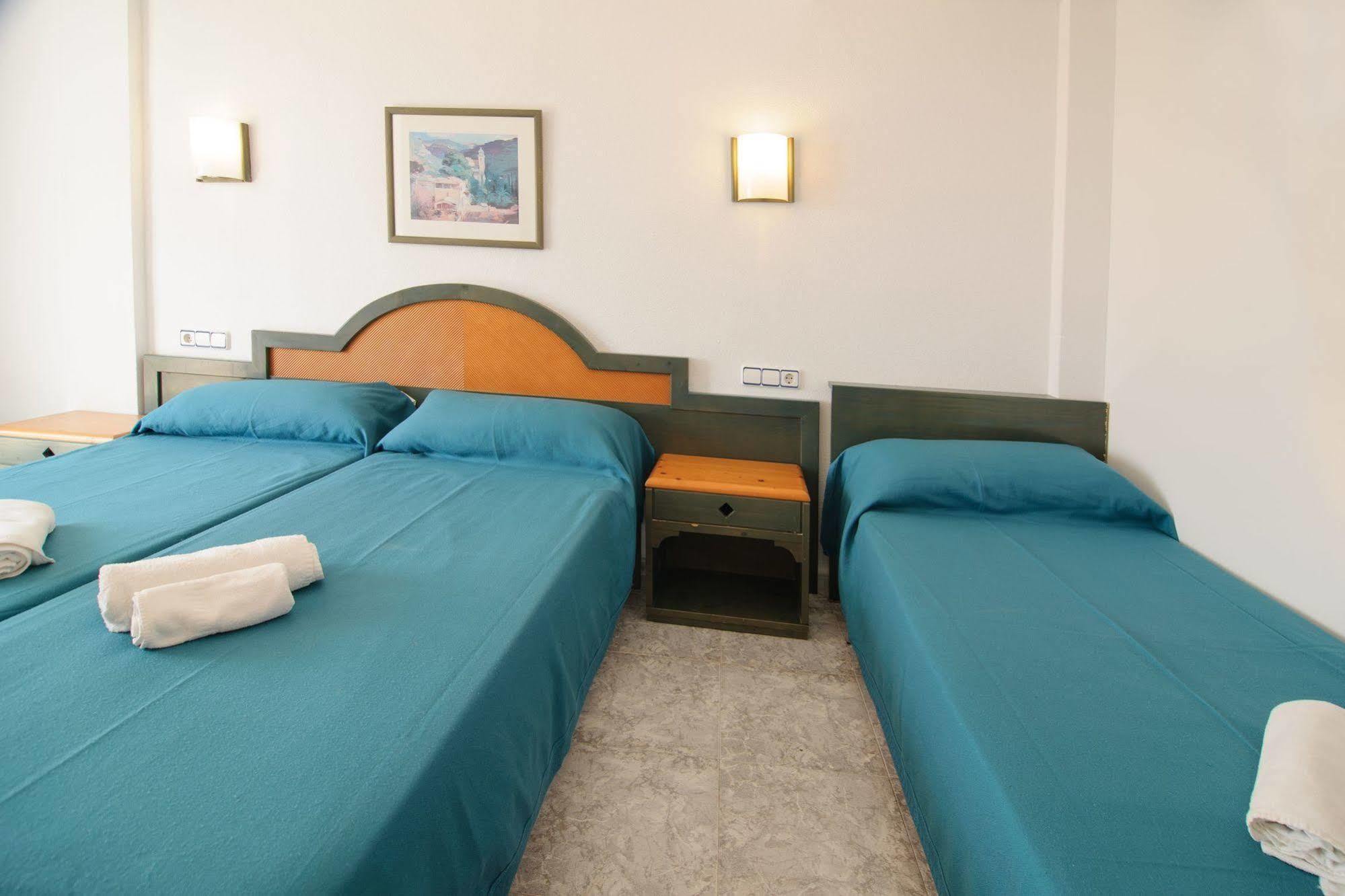 Hostal Rosalia San Antonio  Eksteriør bilde